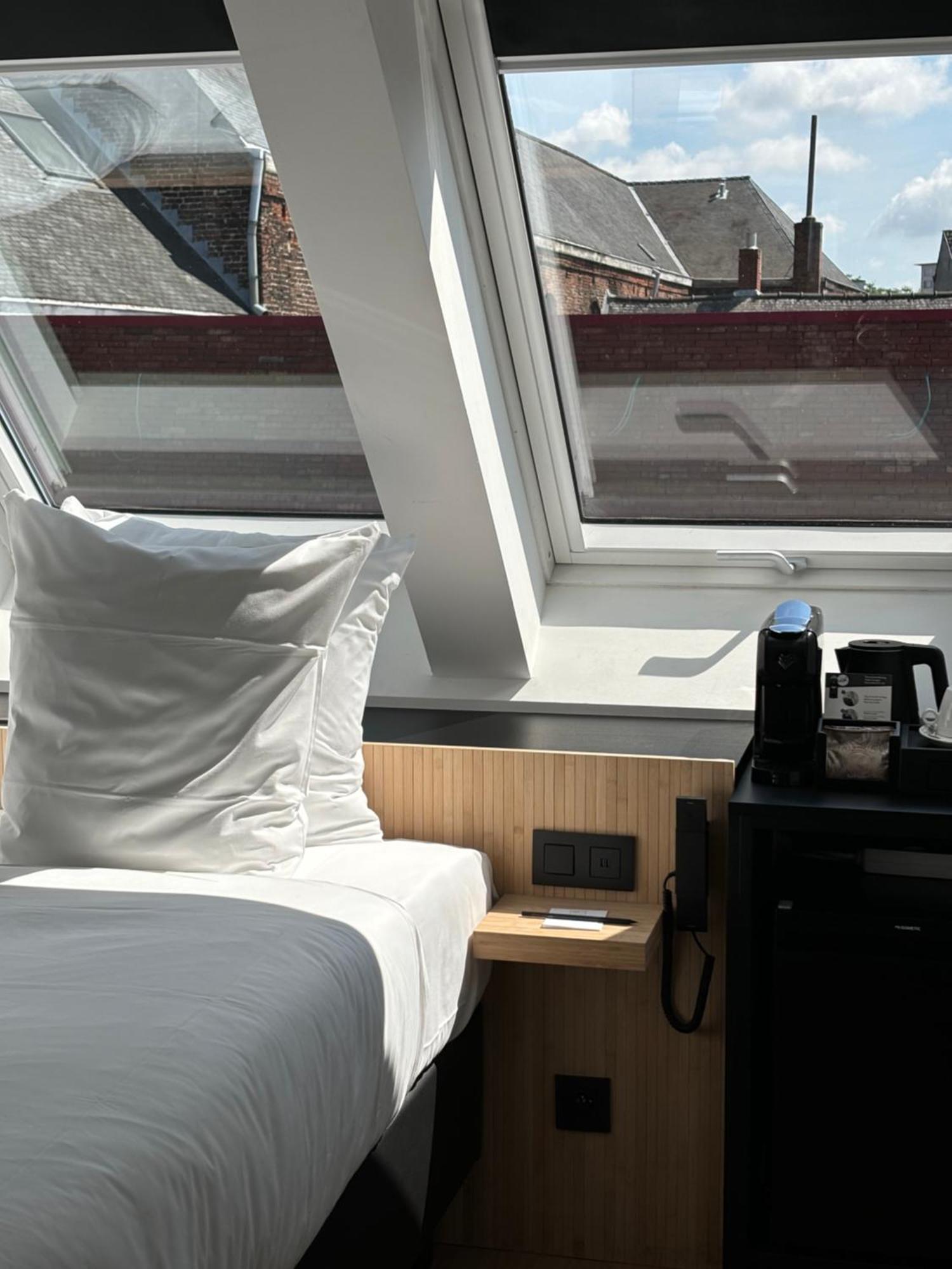 Comic Art Hotel Gent Eksteriør billede
